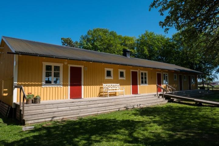 Отель Warfsholm Klintehamn Экстерьер фото