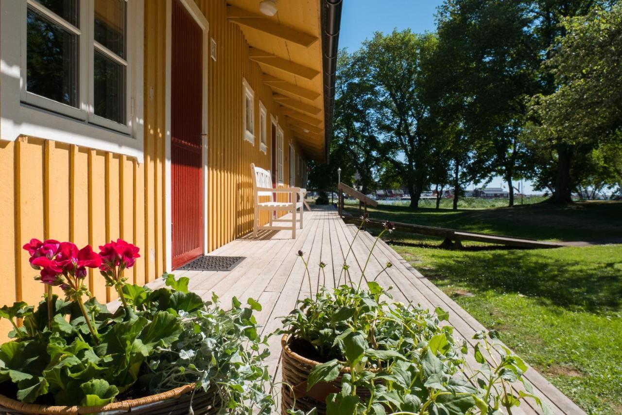 Отель Warfsholm Klintehamn Экстерьер фото